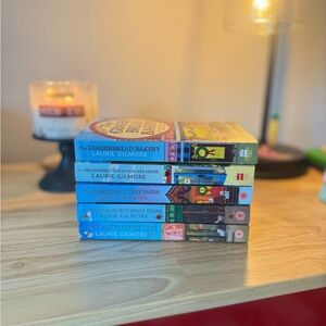 Laurie Gilmore Dream Harbor Cozy Bakery & Café Book Set - Great condition!